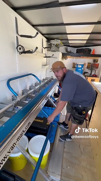 One of our customers had this sad, sagging front bay window! It had sagged to the point the windows would swing open and hit the soffit area! I decided to do a custom standing seem accent for her the whole thing is done in 0.30 aluminium! First time ever doing a window in this particular way but I have bin wanting to do something like this for a while now! Did a 1 piece drip edge/ fascia as shown in my last movie! Custom 5” standing seam panels and of course my patented wall flash with built in 