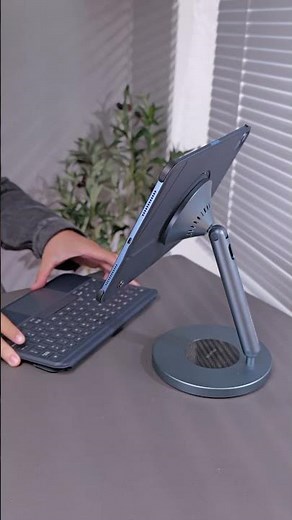 MagicEase Magnetic Backlit Keyboard – Effortless iPad Workflow