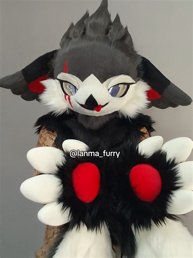 too beautiful to be absorbed all at once!!! It's hard to describe her beauty!!! Brand Design： @lilan.te Fursuit Maker: @lanma_furry #fursuitmaker #fursuit #fursuitcommission #fursuiter #fursuitfriday