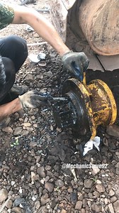 Loader Swing Motor Repair | Planetary Gear Maintenance #LoaderRepair #SwingMotor #PlanetaryGear #ExcavatorMaintenance #HydraulicMotorRepair #HeavyEquipment #ConstructionMachinery #MechanicLife #SlewingSystem #HydraulicRepair | Mechanic Steve