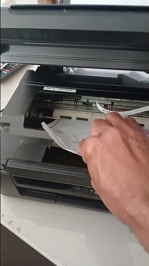 How to remove jammed paper from an Epson printer