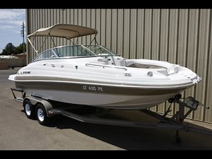 Lake Test: 2003 Four Winns 214 Funship