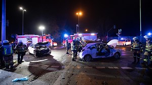 Essen: Schwerer Verkehrsunfall mit fünf Verletzten
