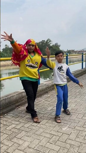 JOGET BARENG MAMA - DANCE WITH MOM - #shrots
