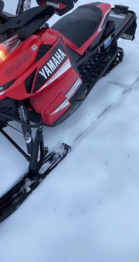 Explore the Power of 1000cc 4-Stroke Snowmobiles