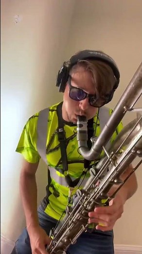 Playing Dubstep with my Contra Bass Clarinet