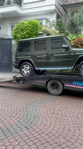 Custom Mercedes G 500 AMG Line Body Kit Delivery