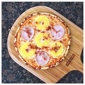 Summer grilling season has arrived and we want to know YOUR Home Run Inn grilled pizza recipes! Share your favorite chargrilled formula in the comments for the chance to win weekly prizes. One lucky winner will receive the Grand Prize – A YEAR OF FREE HOME RUN INN FROZEN PIZZA (and more)! Here’s how to enter: 1. Share your recipe in the comments below... 2. Join the Home Run Inn MVP Frozen Pizza Club here: https://www.homeruninnpizza.com/join-our-clubs/mvp-frozen-pizza-club/ 3. Enjoy summer outs