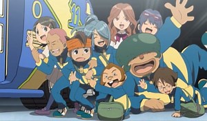 Inazuma bus at ang ilan sa mga kaibigan ng Raimon Soccer Club, naging susi rin para ang pangarap ng grupo ay matupad! Watch Inazuma Eleven Go Chrono Stone every Sunday, 9AM sa Kidz Weekend ng A2Z! | YeY