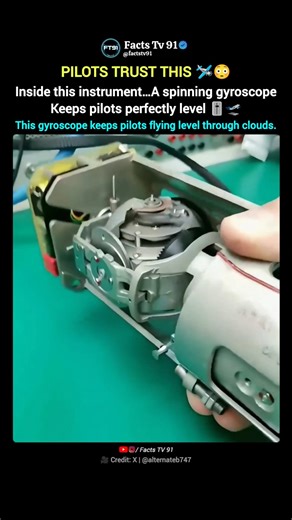 The Gyroscope That Saves Pilots in Clouds 🛩️🧭
