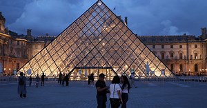 Louvre, o museu mais visitado do mundo, comemora 230 anos
