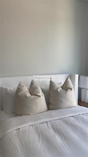 dare i say… one room is done?! #moving #movingvlog #unboxing #apartmenttherapy #guestroom