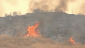 Fire crews continue battling 4 fires in Riverside County