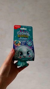 Fill Glowy with the included slime powder and lukewarm water, shake her well, and get ready for some slimy fun! Pop her under a bright light or daylight to charge her up, and when the lights go out, watch her glow with an enchanting, luminous effect that kids will love. https://www.sensoryeducation.co.uk/products/zimpli-glowy-gellifish | Sensory Education and Special Needs toys ideas | Facebook