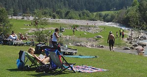 Spiaggetta de Ciamaur: dò la roa amò più grana per la sajon