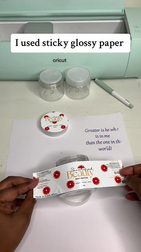 استكرات لعلب مستحضرات التجميل بأسلوب مبتكر