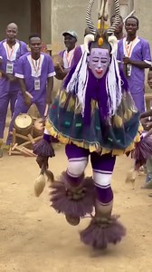 Here's more brilliant traditional "Zaouli” dancing from the Ivory Coast! (themusicman.uk/zaouli-mask) Amazingly fast feet & leg movement! Fantasic talent! Incredible skill needed! Wonderful costumes! For an amazing Rain Dancer from South Africa: https://www.themusicman.uk/kitty-phetla/ | The Music Man