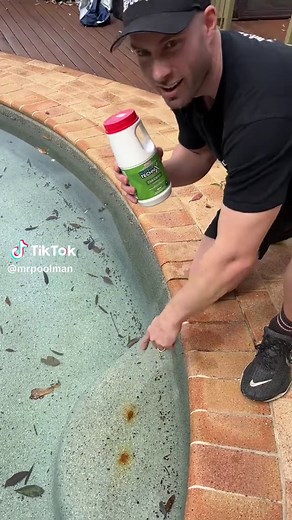 Eliminate Rust Stains from Your Pool Effortlessly