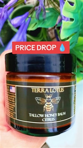 Terra Lotus Tallow honeybalm: Ingredients: 100% grass-fed beef Tallow, organic Italian olive oil, organic beeswax, raw honey, essential oils. Enjoy hydrated and radiant skin. #beeftallow #Terralotus #honeybalm #skincare #moisturiser Disclaimer: Final price / shipping / coupons / discounts may differ based on your TikTok account, available coupons, and current promotions. Always refer to product listing for up-to-date offers.