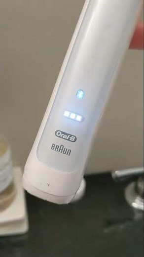 Oral B GENIUS X Electric Toothbrush Review, Has All the Bells and Whistles