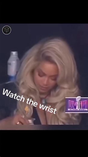 Conspiracy Things Only on Instagram: "They said it was just a casual moment, but the story doesn’t add up. Here’s the truth they don’t tell you: ✅ Celebrities often send hidden messages through subtle gestures and actions—like what you see here with Beyoncé’s wrist. ✅ The wristwatch is no coincidence; it’s a coded signal tied to the elite’s secret handshakes. ✅ This is how the hidden elite communicate with each other, using these small gestures to confirm allegiances and hidden agendas. ✅ What s