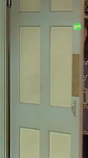 "Ce sont les trois étapes de la séduction sur Melmac" 😂 Alf réconforte Lynn à sa manière 😅 « ALF », du lundi au jeudi à 20h15 et les mercredis à 21h05 dans Gulli | Gulli