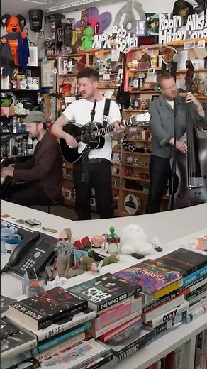 White Blank Page, live on Tiny Desk