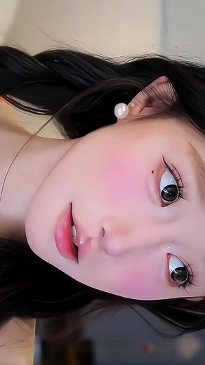 Ulzzang Girl Makeup Tutorial ft. Hello Kitty | Douyin Trends