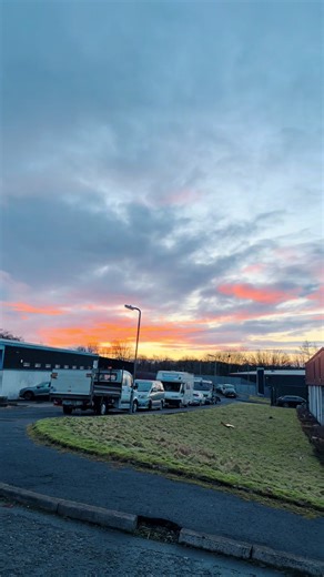 Beautiful 🩵🧡🩷 #sunrise #blueskies #clouds #beatifulsky #nature