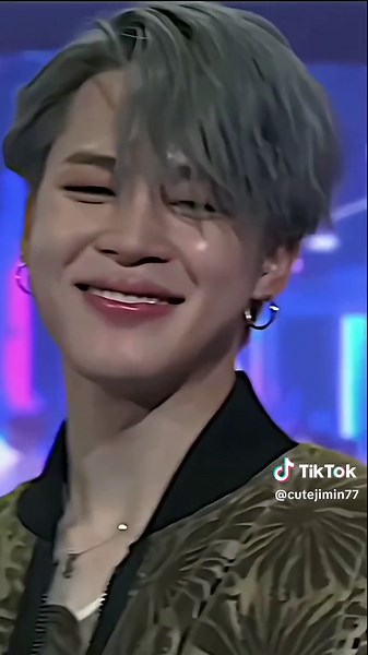 Adorable Jimin Moments: A Heartwarming Compilation of BTS Park Jimin's Cutest Smiles!