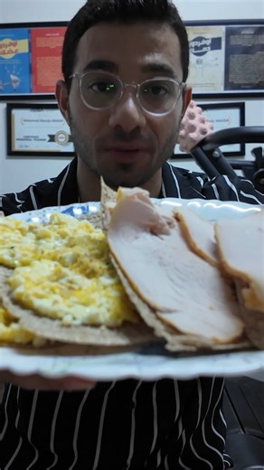 اكتشف الوجبة الاعظم لخسارة الدهون بسرعة! شاهد الفلوج بالكامل علي قناتي علي اليوتيوب اسم القناة (اوفردوز عضلات) @muscleoverdose تواصل لشراء كتاب اوفردوز عضلات اوفردوز سارمز اوفردوز دماغ لشراء المكملات المضمونة استخدم كود الخصم @game_gear_nutrition : "overdose10" @nutravix___nutrition : "overdose10" | Muhammed Mustafa