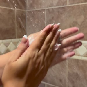 Buy now! Hug your skin in hydration with this ultra-creamy philosophy shampoo, bath & shower gel. | QVC