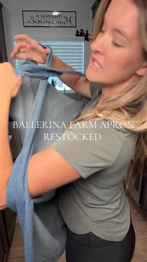 Say goodbye to kitchen stress! 👋 This lightweight apron makes life easier for busy home cooks like you, with effortless style and practicality that takes the mess away. Perfect for cooking, daily chores & more! 👍 | Schedulety Q