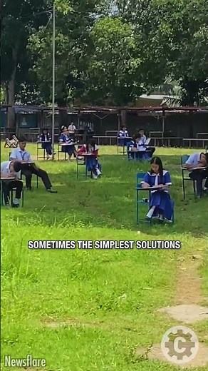 School Solves Cheating With This Genius Setup 😲📚