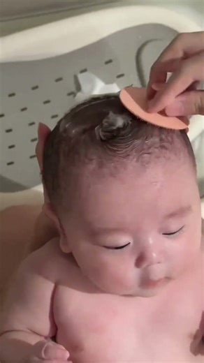 First Bath of My Newborn Baby!