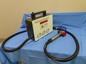 [Hot Item] 100W 200W Backpack Handheld Pulsed Laser Cleaning Machine for Rust Paint Oil Removal Portable Laser Cleaner