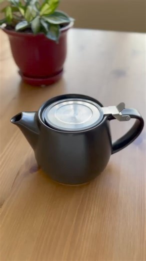 1.7K views · 12 reactions | When you have the right tea accessory, brewing loose leaf tea is so easy! 朗𥳐 Get one for the tea lover in your life, or treat yourself to an elevated tea brewing experience. Get your hands on this pot here: https://looseleafteamarket.com/collections/tea-brewing-essentials/products/tealyra-pluto-porcelain-teapot | Loose Leaf Tea Market | Facebook