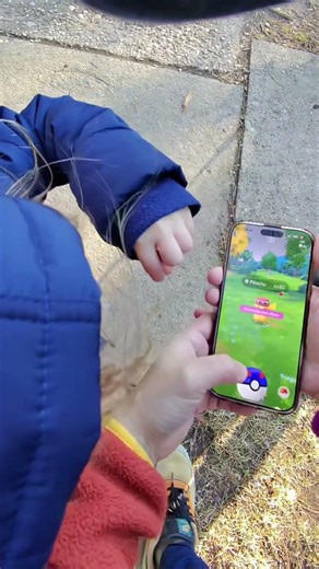 #DreamTrackAI Caught a Eevee and a Pikachu in pokemon go