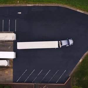 118K views · 3.2K reactions | Volvo Dynamic Steering’s ultra-responsive electric motor sends additional torque to the steering gear while the truck is reversing, resulting in reduced strain for the driver. See how: | Volvo Trucks North America | Facebook