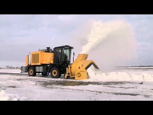 Airport Snowblower Snow Wolf SB-1050.mov