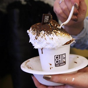 This hot chocolate is drowning in marshmallow fluff. | Insider