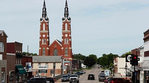 Visiting the Field of Dreams? Here are things to do and restaurants to try in Dyersville