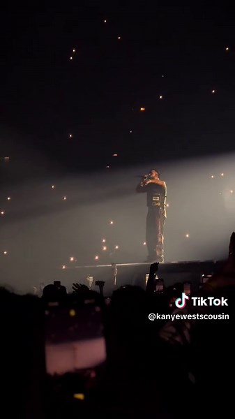 Drake Excites Fans at OVO Concert in the UK