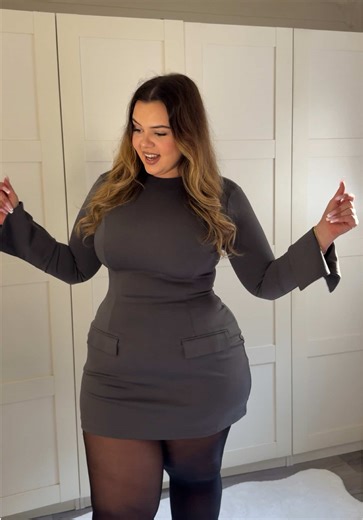 Stunning Classy Dress for Curvy Fashion Lovers