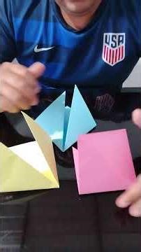 Construcción de un triángulo tridimensional mediante origami