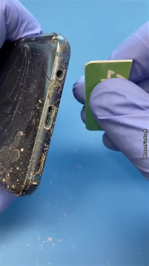Satisfying Samsung Galaxy S22 5G Phone Cleaning