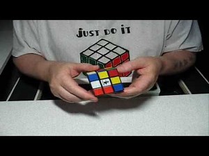 FAIRE SEMBLANT DE RÉSOUDRE LE CUBE POUR DE VRAI...