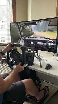 Moza R9 on desk, Dirt Rally 2.0. CS wheel, SR-P pedals