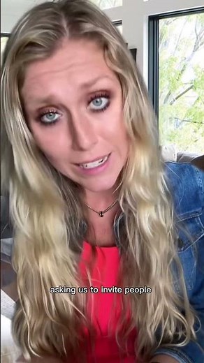 Dating an Extrovert #comedy #introvert #dating ‪@taylortomlinsoncomedy‬