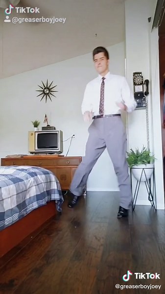 Its mashed potatoe time !!!😎#fyp #LetsCook #mashpotato #california #1960s #dancing